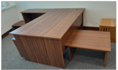 L-Shaped Office Desk 160 cm – Walnut
