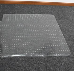 Carpet Chair Mat 120 × 120 cm – Clear